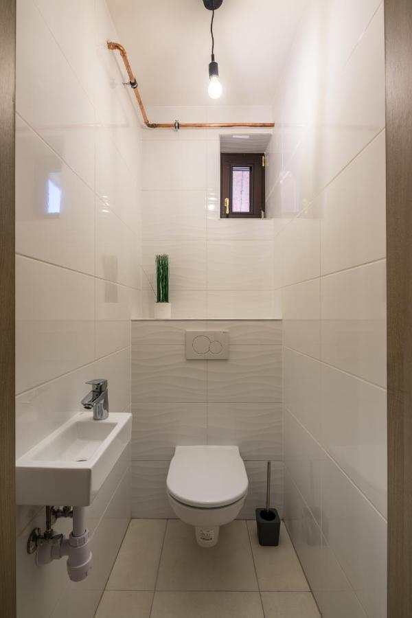 Stafetahaz Apartmanok Vác Exteriér fotografie