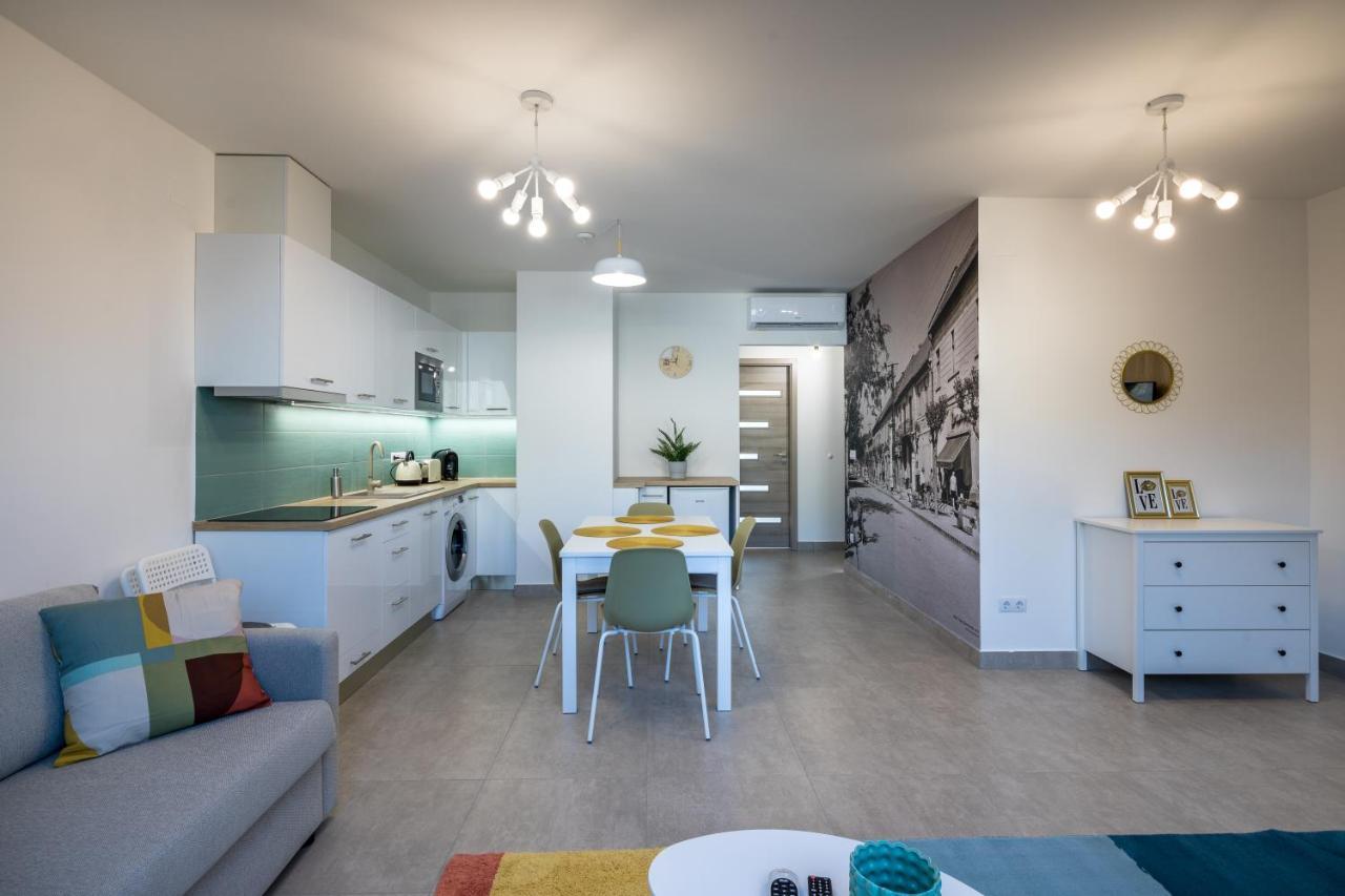 Stafetahaz Apartmanok Vác Exteriér fotografie