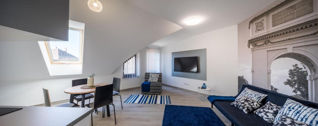 Stafetahaz Apartmanok Vác Exteriér fotografie