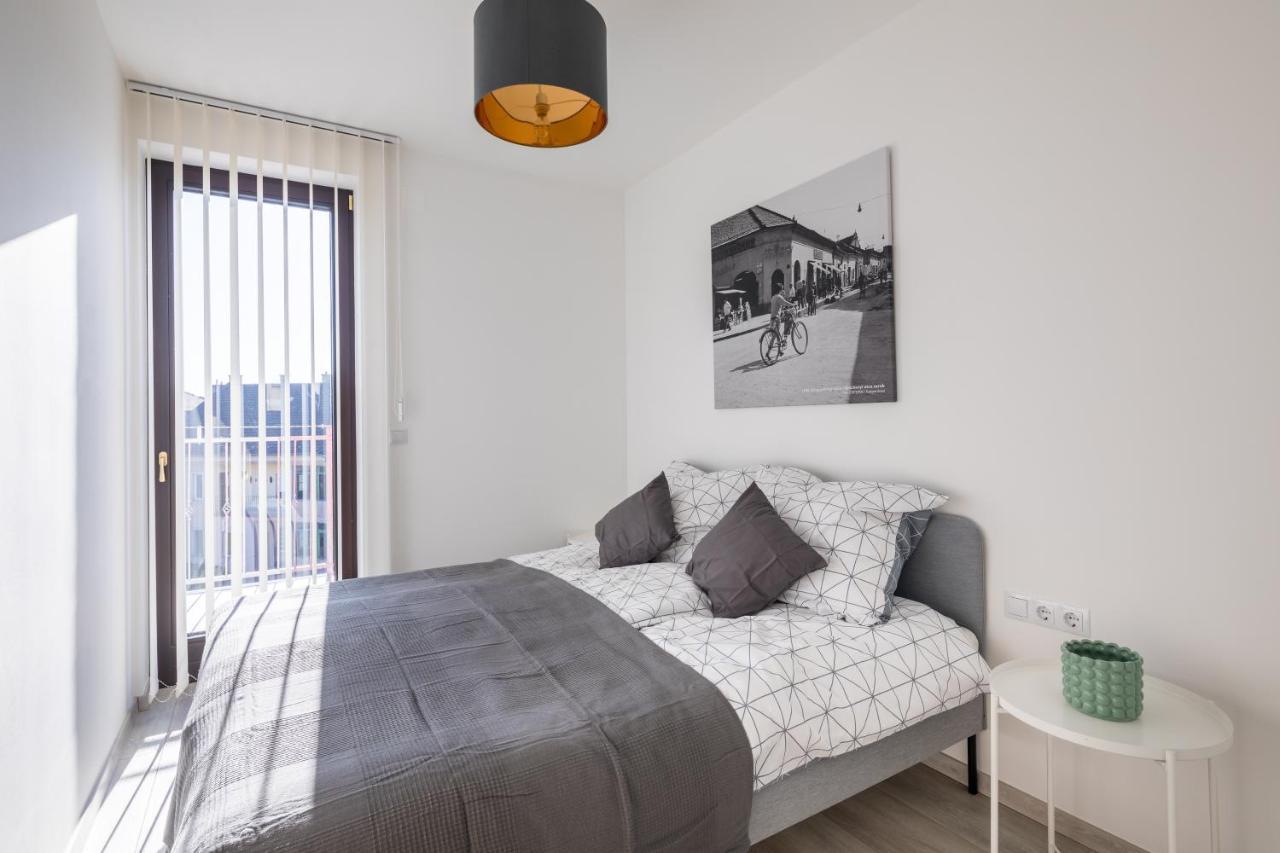 Stafetahaz Apartmanok Vác Exteriér fotografie