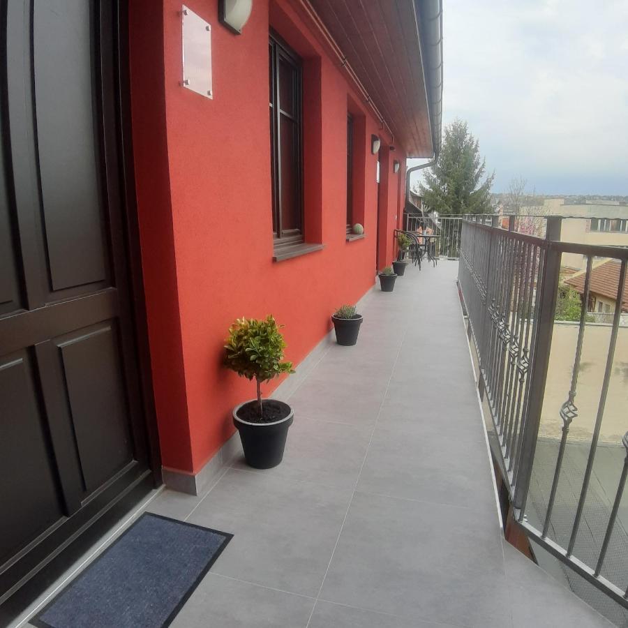 Stafetahaz Apartmanok Vác Exteriér fotografie