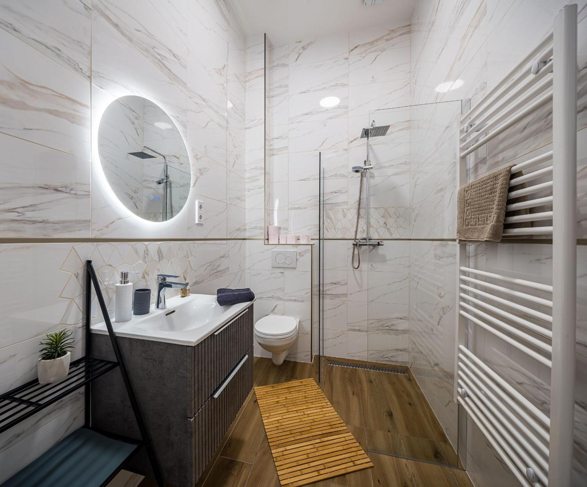 Stafetahaz Apartmanok Vác Exteriér fotografie