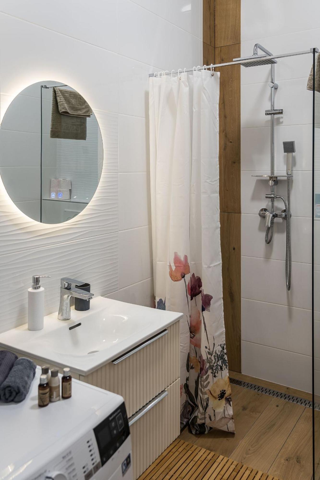 Stafetahaz Apartmanok Vác Exteriér fotografie