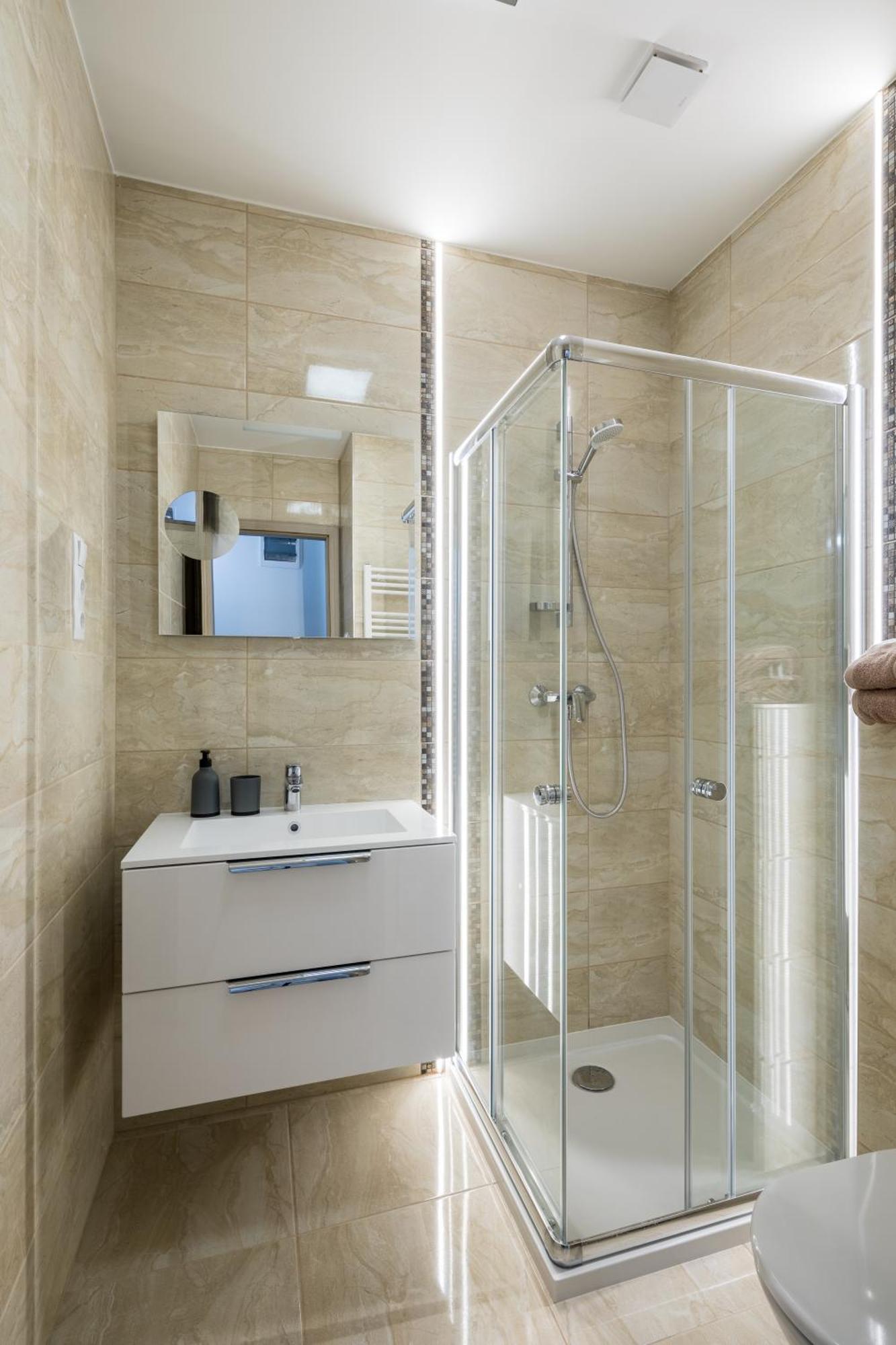 Stafetahaz Apartmanok Vác Exteriér fotografie