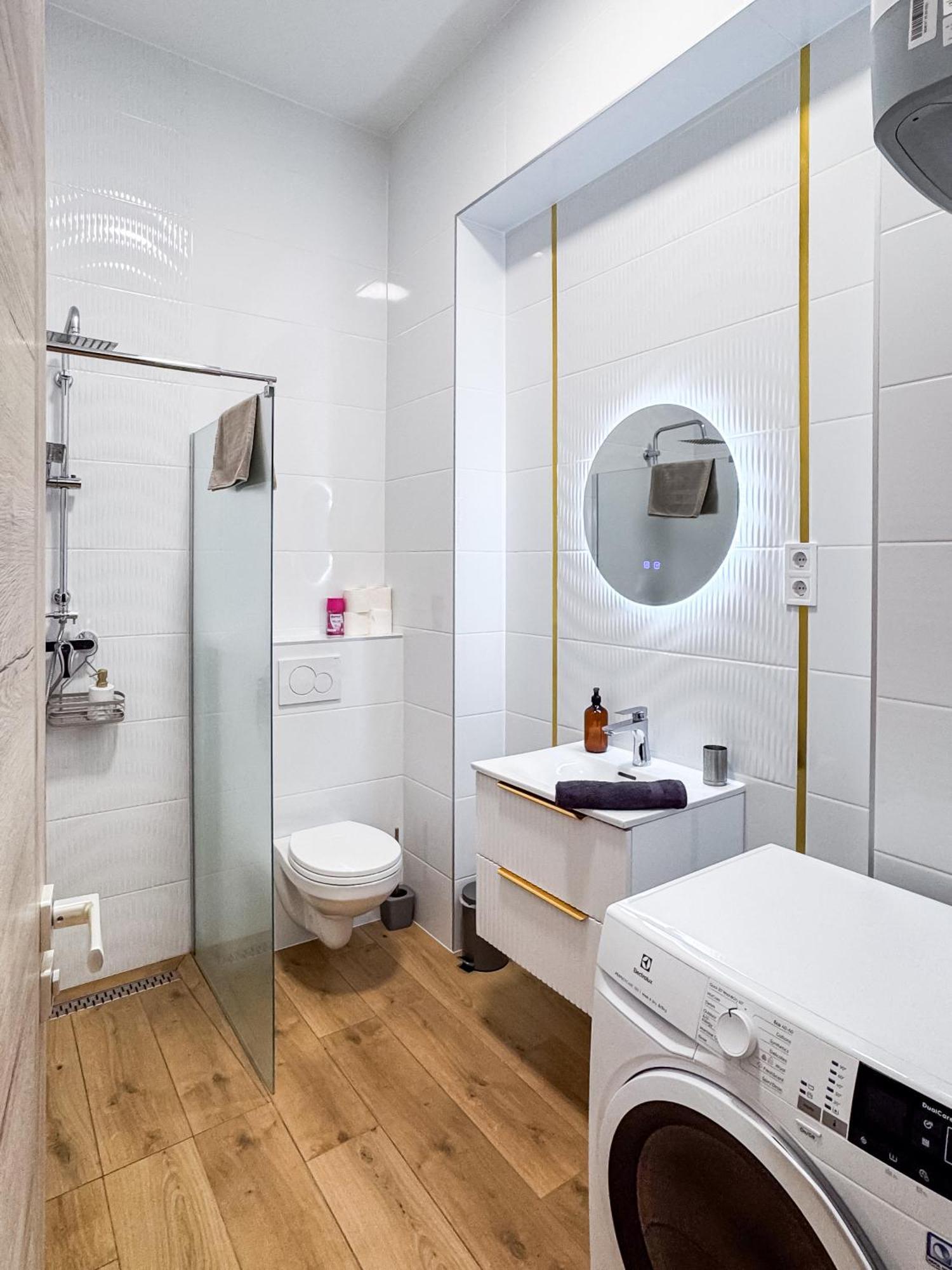Stafetahaz Apartmanok Vác Exteriér fotografie